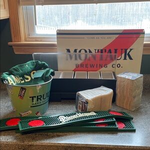 Montauk Brewing Co. Sign and Bar Accessories Set